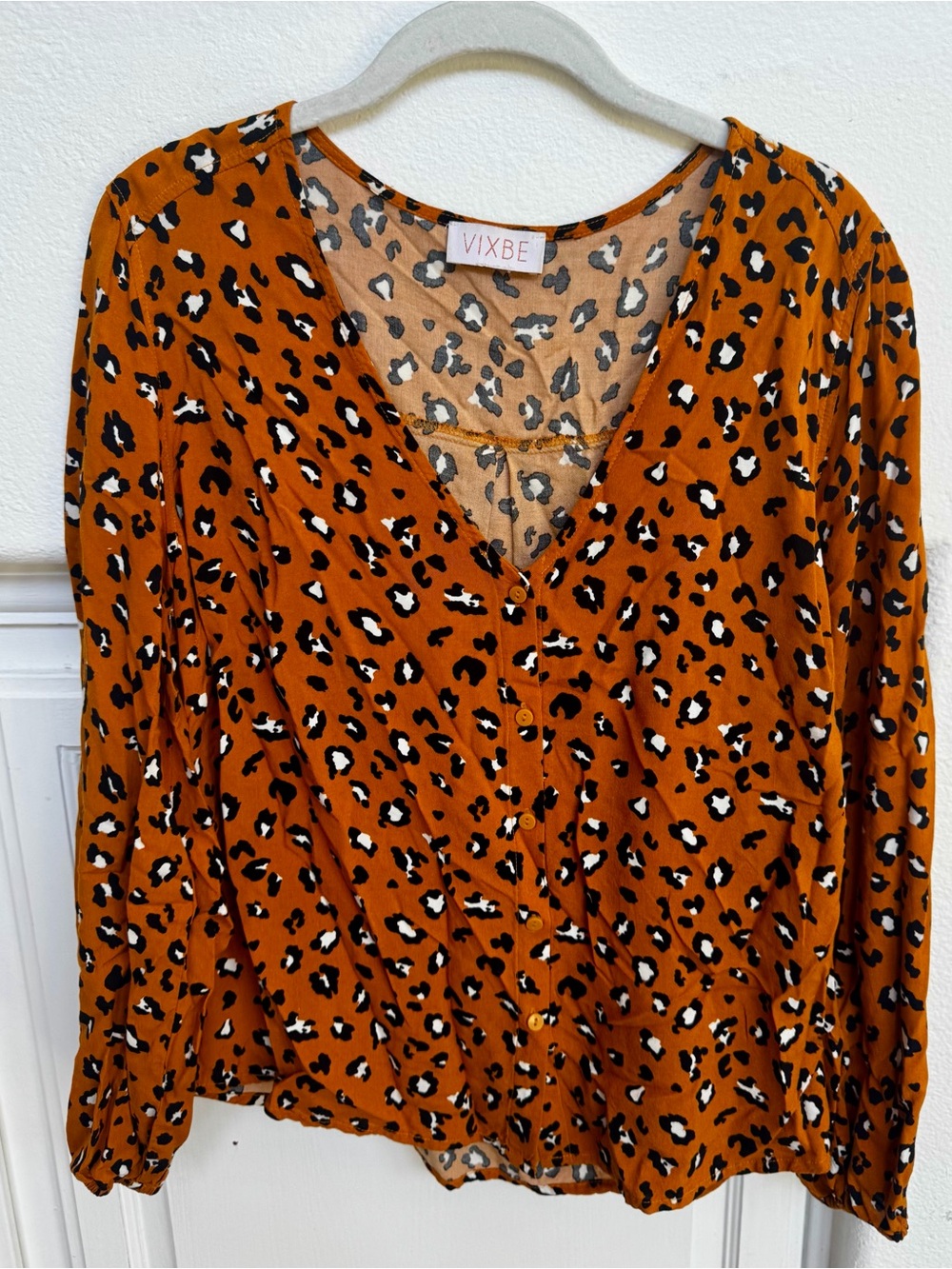 Vixbe Women's Leopard Print Button-Front Blouse